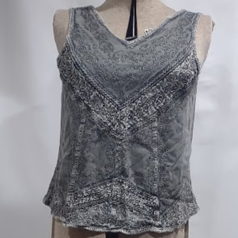 BRAJA EXCLUSIVES FREE SIZE SLEEVELESS 100% RAYON GREEN EMBROIDERY TIE BACK INDIA